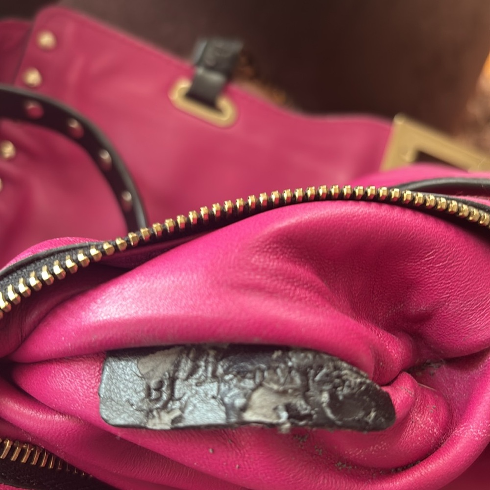 EUC Valentino Garavani Fuschia/Black Studded $1299 - Picture 12 of 13